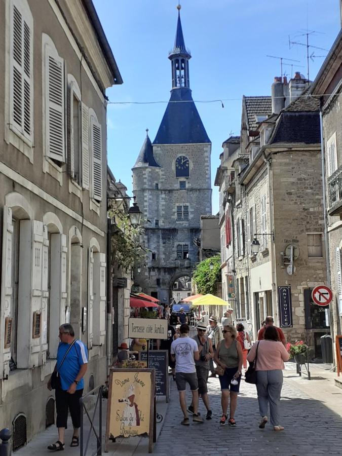Appartement 48M2 Pour 6 Personnes Au Centre Ville Historique Avec Parking Gratuit Et Une Borne De Recharge Pour Voiture A 10 Metres Авалон Екстериор снимка